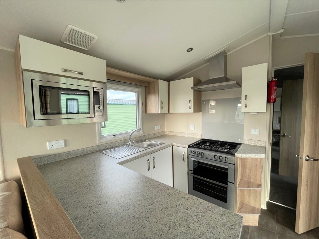 Previously Owned 2018 Willerby Sierra at Holgates Ribble Valley near Clitheroe (4)