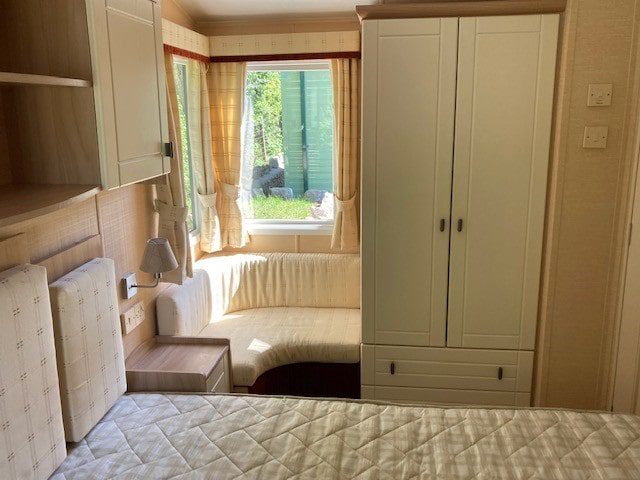 2010 Willerby Leven at Holgates Ribble Valley near Clitheroe (8)-min