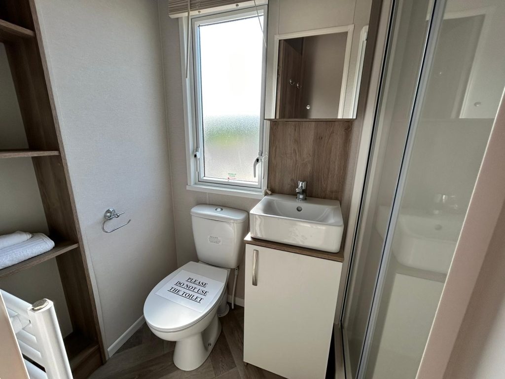 2022 ABI Wimbeldon Two Bed Holiday Home at Marsh House (10)