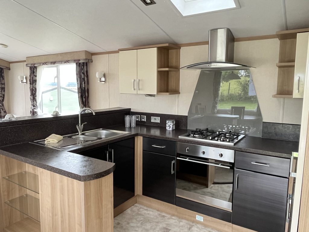 Previously Owned 2012 Atlas Pisces at Marsh House Holiday Park (3)-min