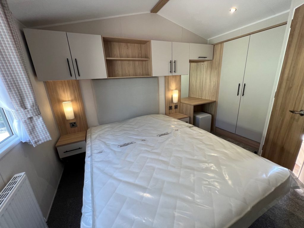 2023 Willerby Manor Two Bed at Silver Ridge (1)