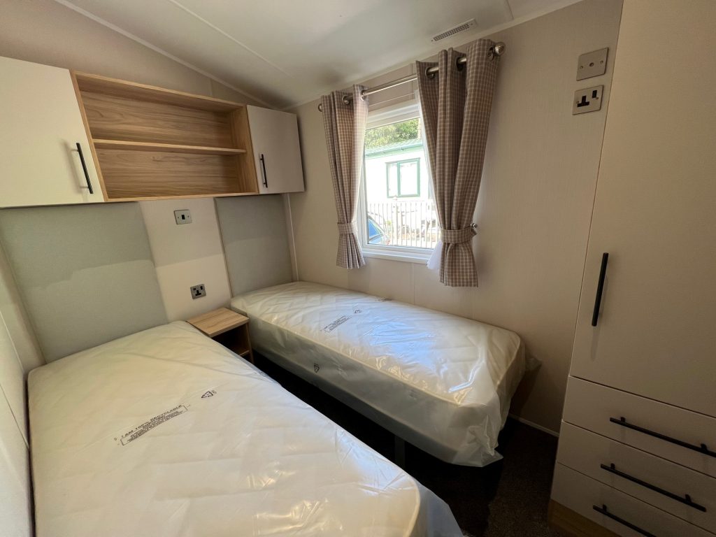 2023 Willerby Manor Two Bed at Silver Ridge (11)