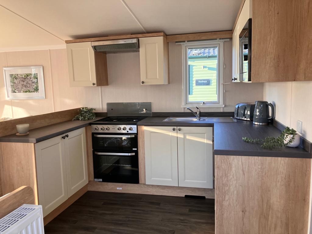 2023 Swift Burgundy Two Bed Holiday Home at Holgates Silver Ridge (7)