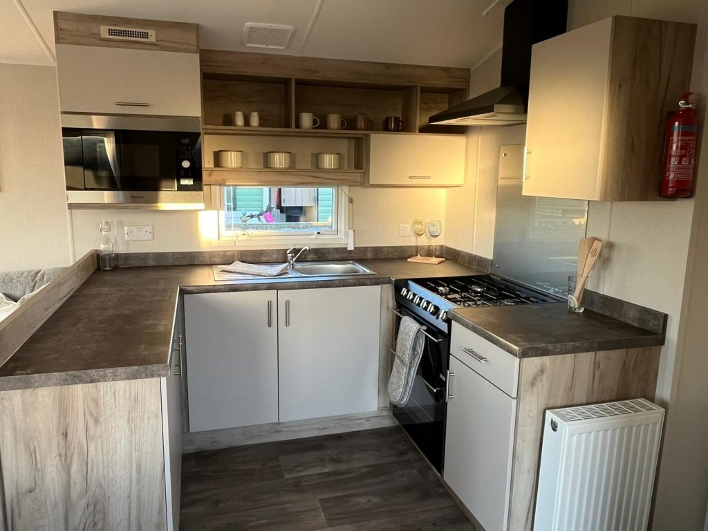 2023 Willerby Severn 35' x 12' Two Bed Holiday Home at Bay View (15)