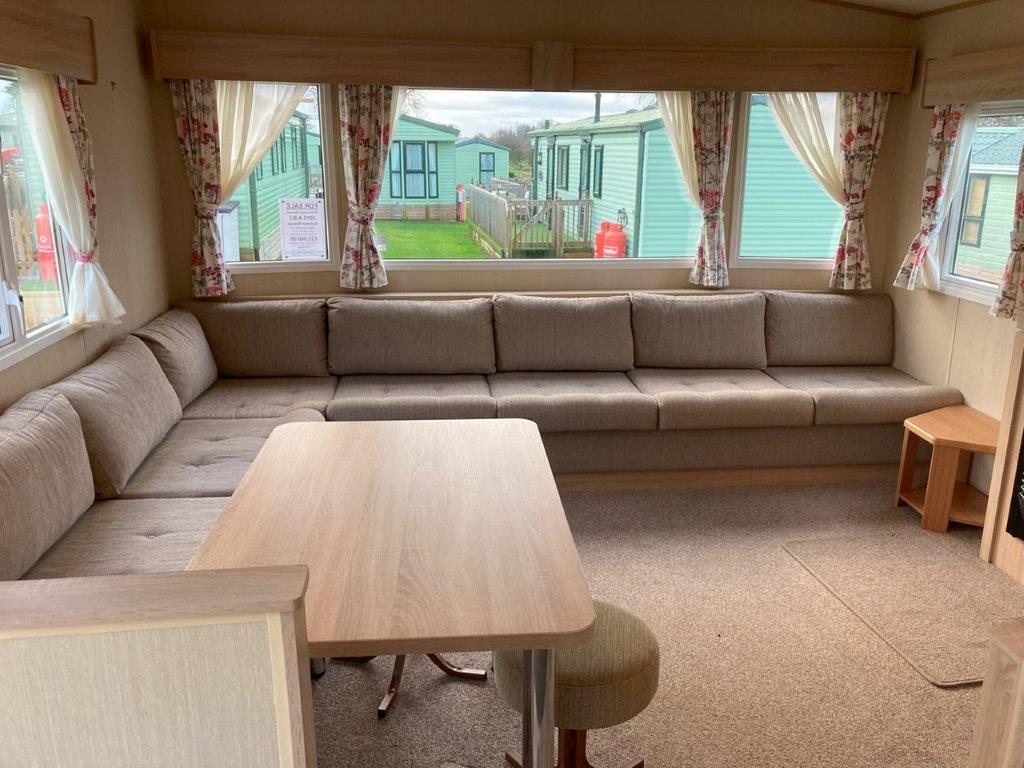 Previously Owned 2015 ABI Summer Breeze 32' x 12' Two Bed Holiday Home at Holgates Ribble Valley (7)