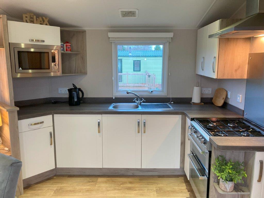 Private Sale 2019 Willerby Skye 35' x 12' Two Bed Holiday Home at Holgates Ribble Valley (6)