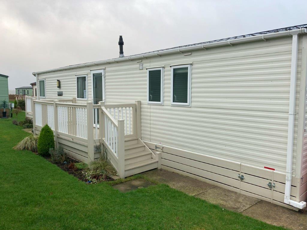 Previously Owned 2017 Willerby Avonmore 38' x 12' Two Bed Holiday Home at Holgates Ribble Valley (14)