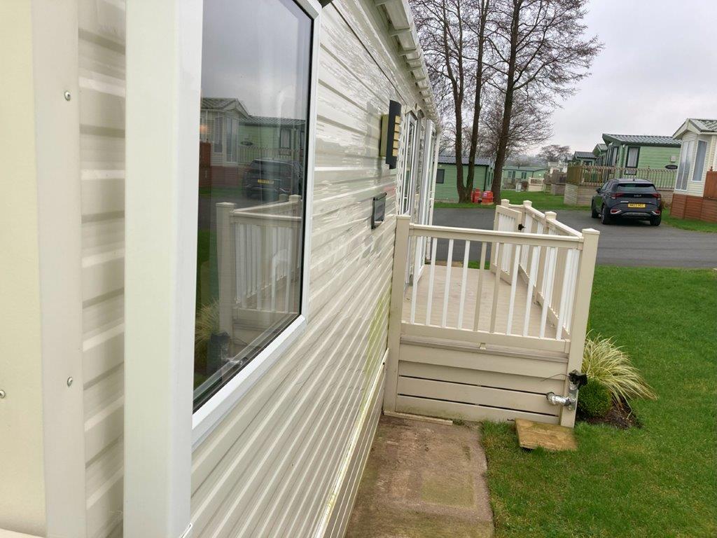 Previously Owned 2017 Willerby Avonmore 38' x 12' Two Bed Holiday Home at Holgates Ribble Valley (4)
