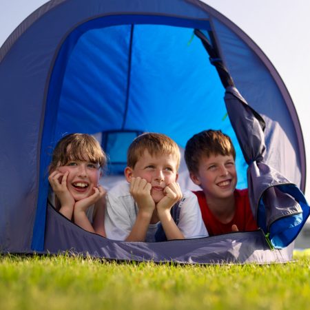 Kids-camping.bak